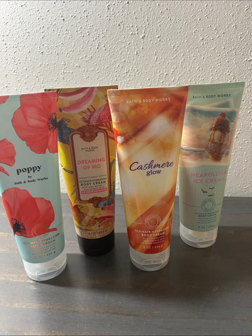Bath & Body Works Cashmere Glow Body Cream - Orange & Cream